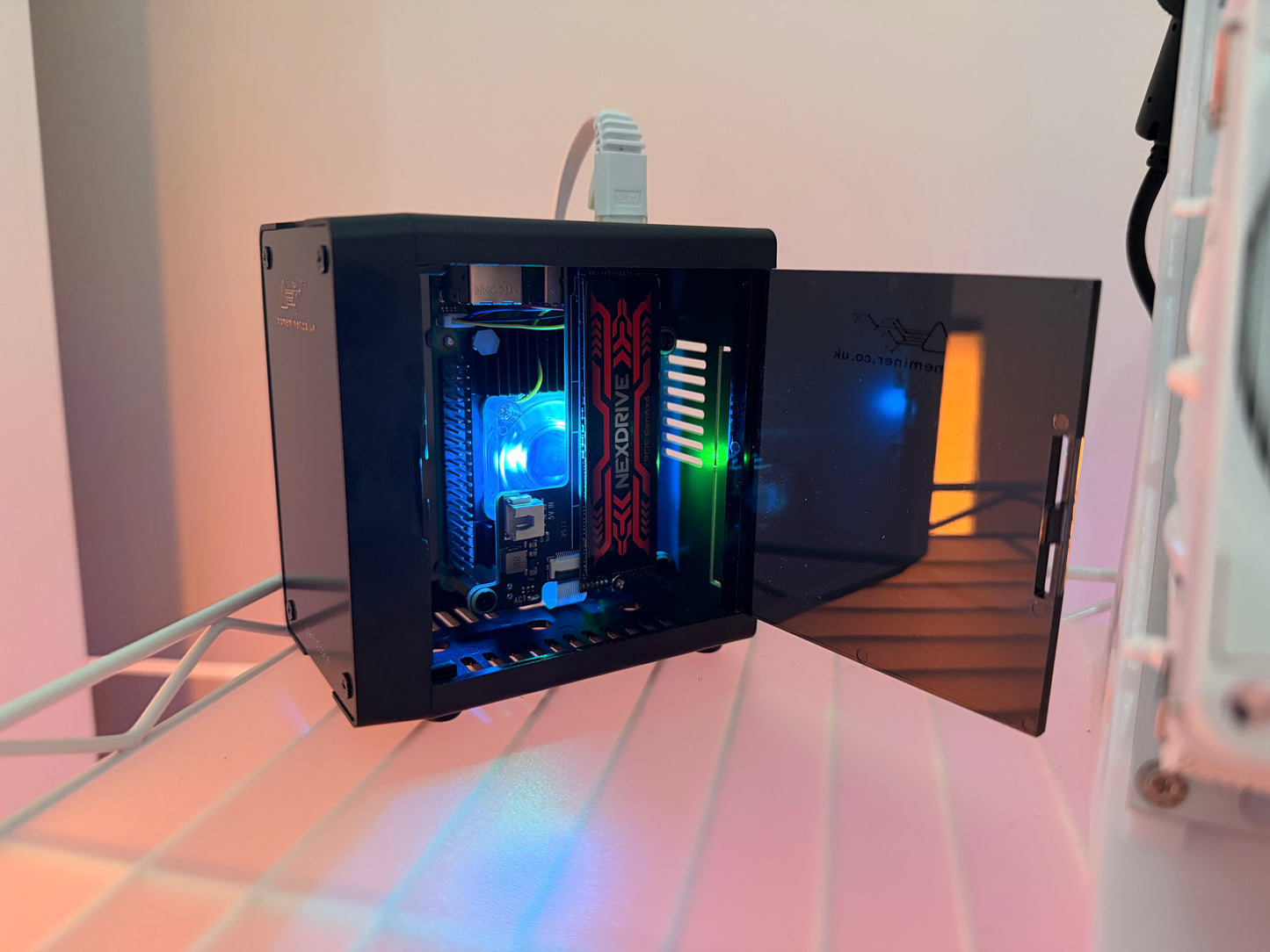 Homeminer Bitcoin Node – Raspberry Pi 5 (8GB) • 2TB SSD • Umbrel OS • Full Plug-and-Play Bitcoin & Lightning Node Kit